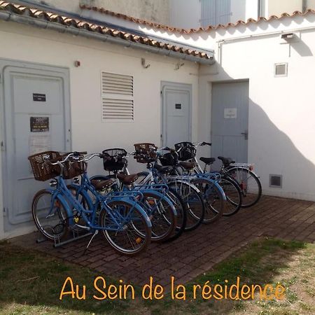 Eole, Idealement Situe Sur Le Port De St Martin De Re Сен-Мартен-де-Ре Екстер'єр фото